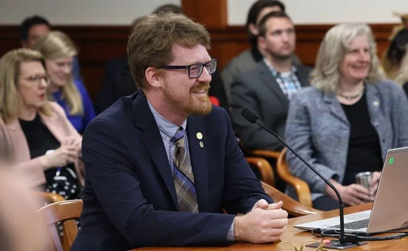 Andrews introduces bill to help workers displaced by AI